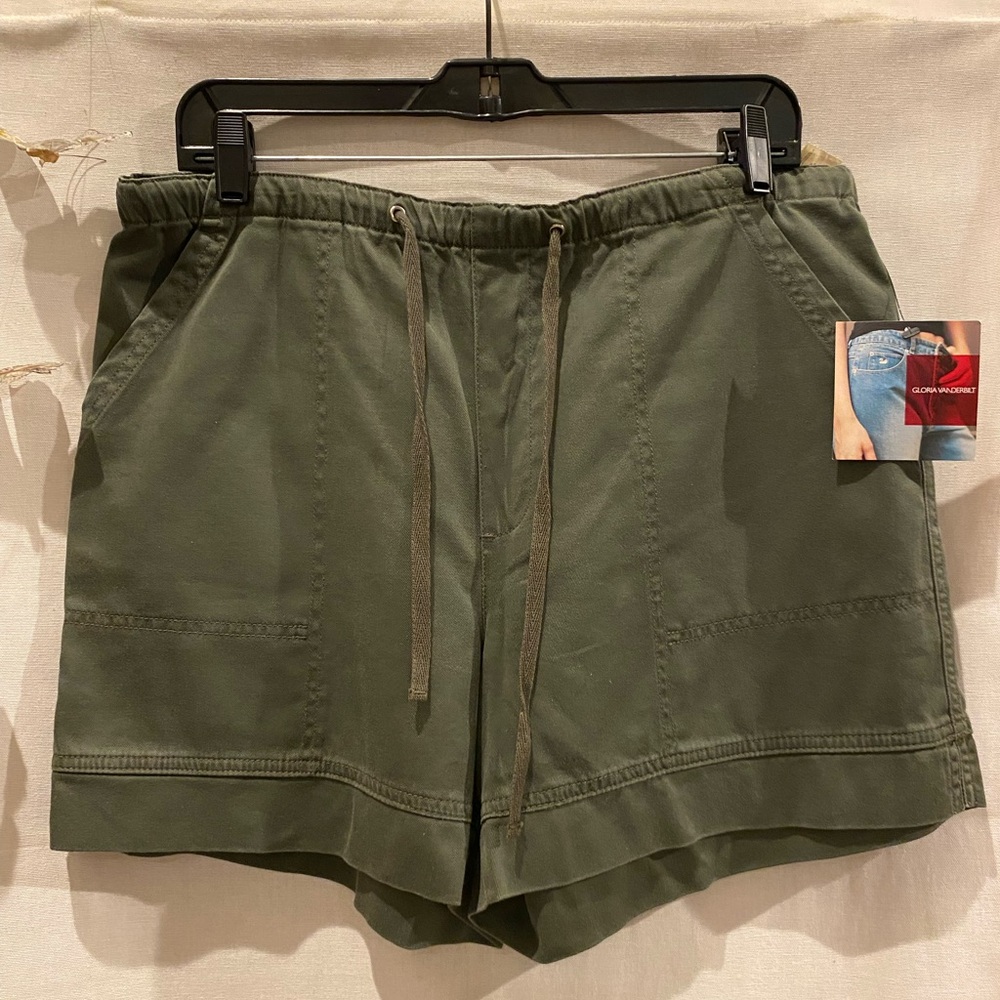 gloria vanderbilt shorts size 14p